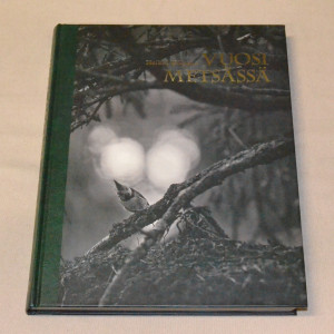 Heikki Willamo Vuosi metsässä